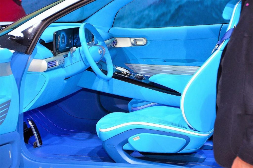 hd-genve_2017_live_hyundai_fe_fuel_cell_concept_1-3