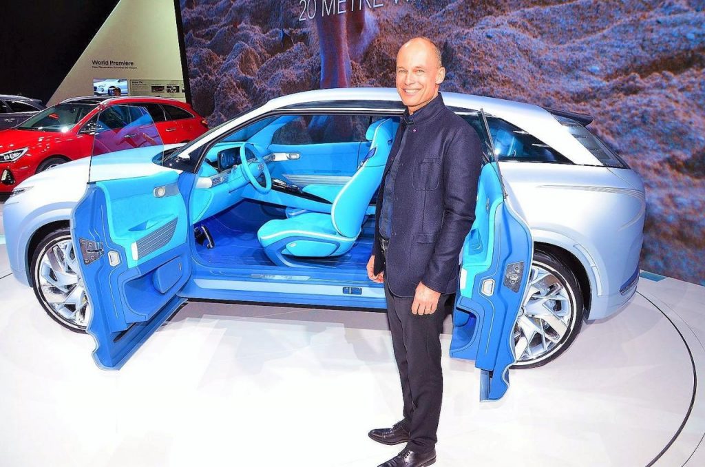 hd-genve_2017_live_hyundai_fe_fuel_cell_concept_1-4