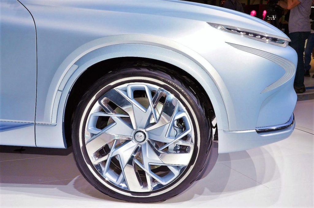 hd-genve_2017_live_hyundai_fe_fuel_cell_concept_1-8