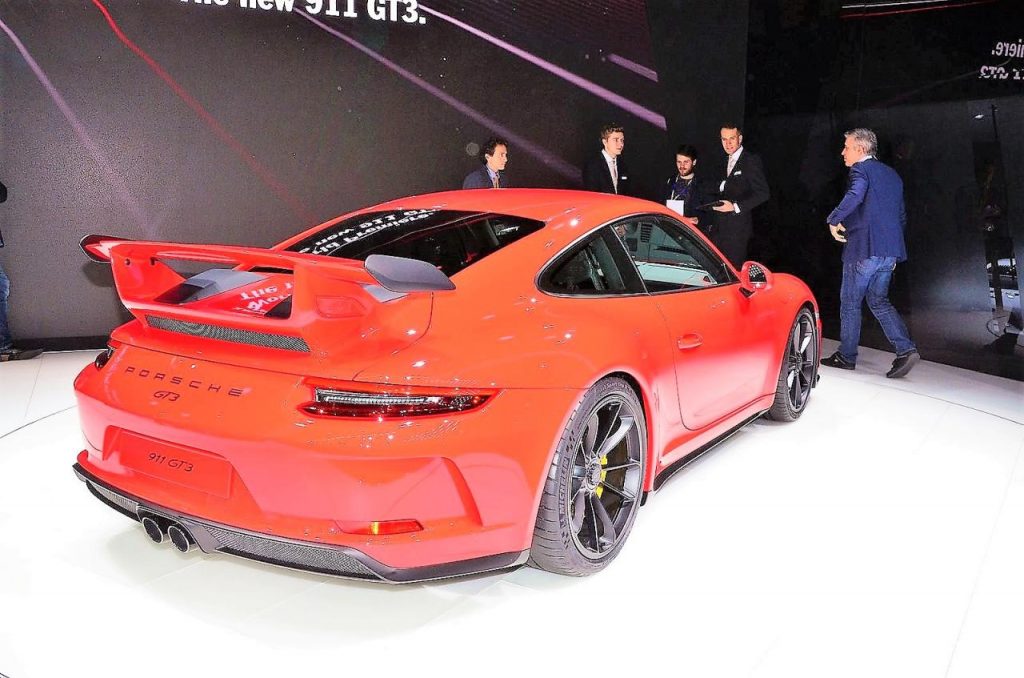 hd-genve_2017_live_porsche_911_gt3_1-12