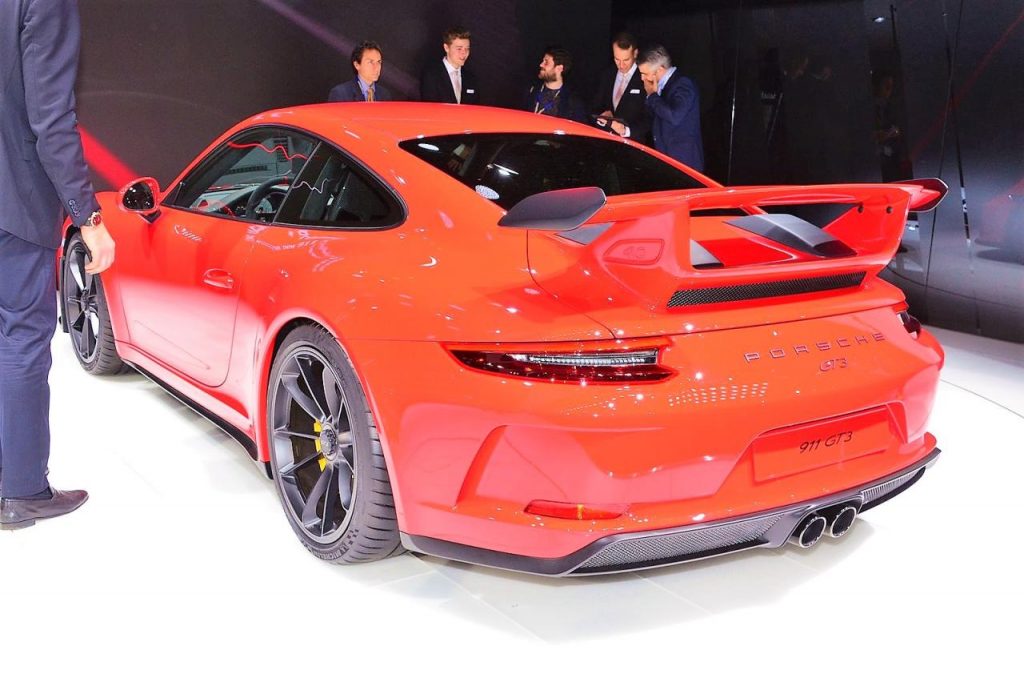 hd-genve_2017_live_porsche_911_gt3_1-8
