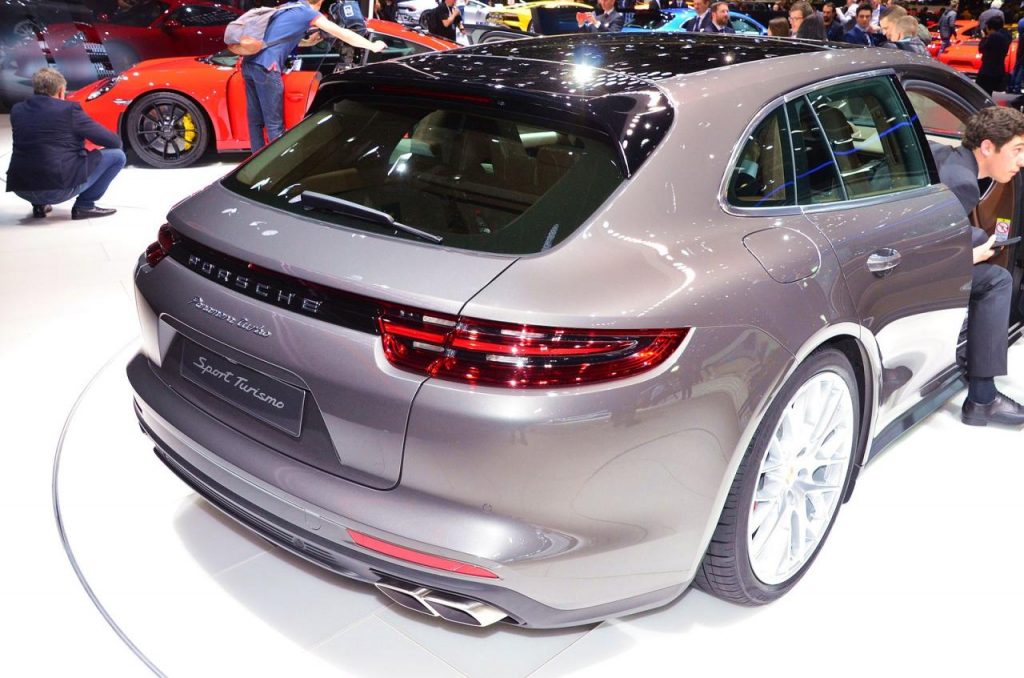 hd-genve_2017_live_porsche_panamera_sport_turismo_1-16