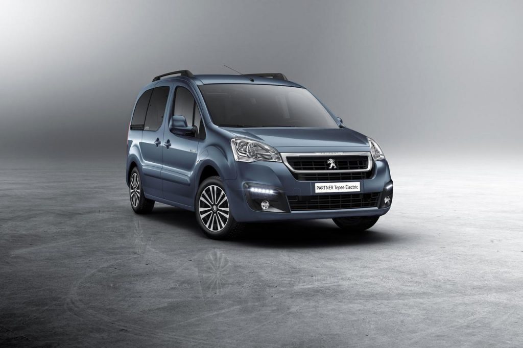 hd-genve_2017_peugeot_partner_tepee_electric_1-6