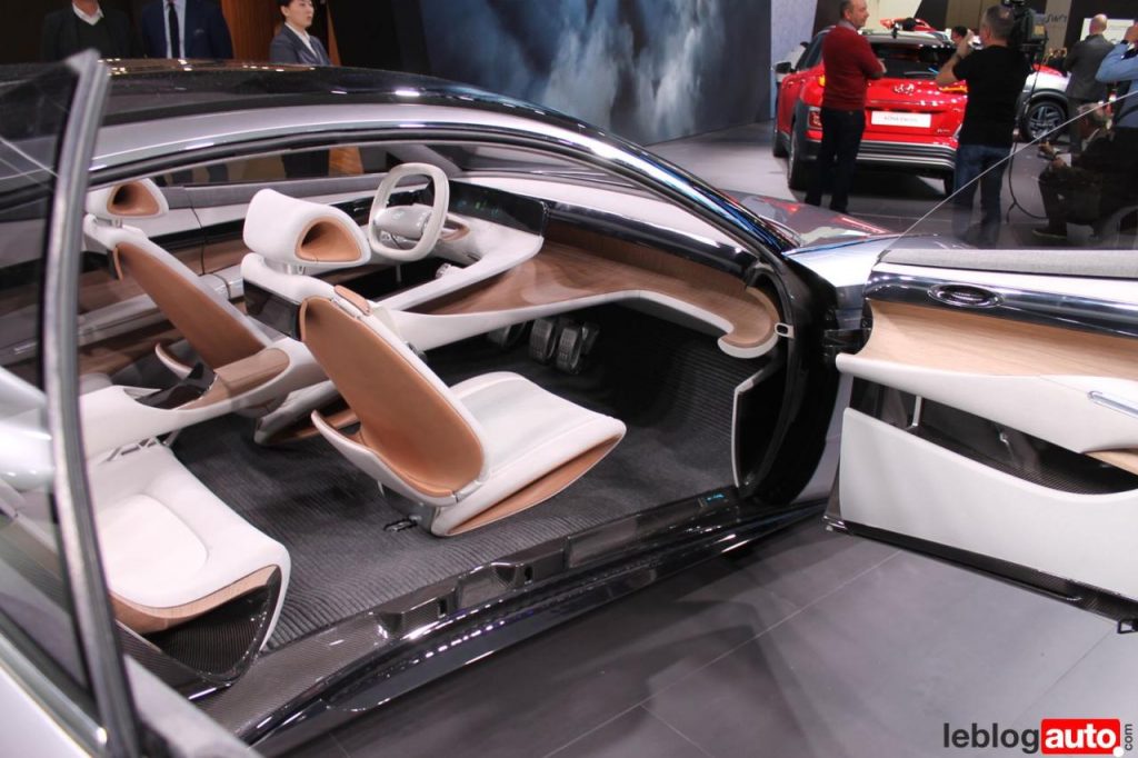 hd-genve_2018_live_hyundai_le_fil_rouge_concept_video_1-11