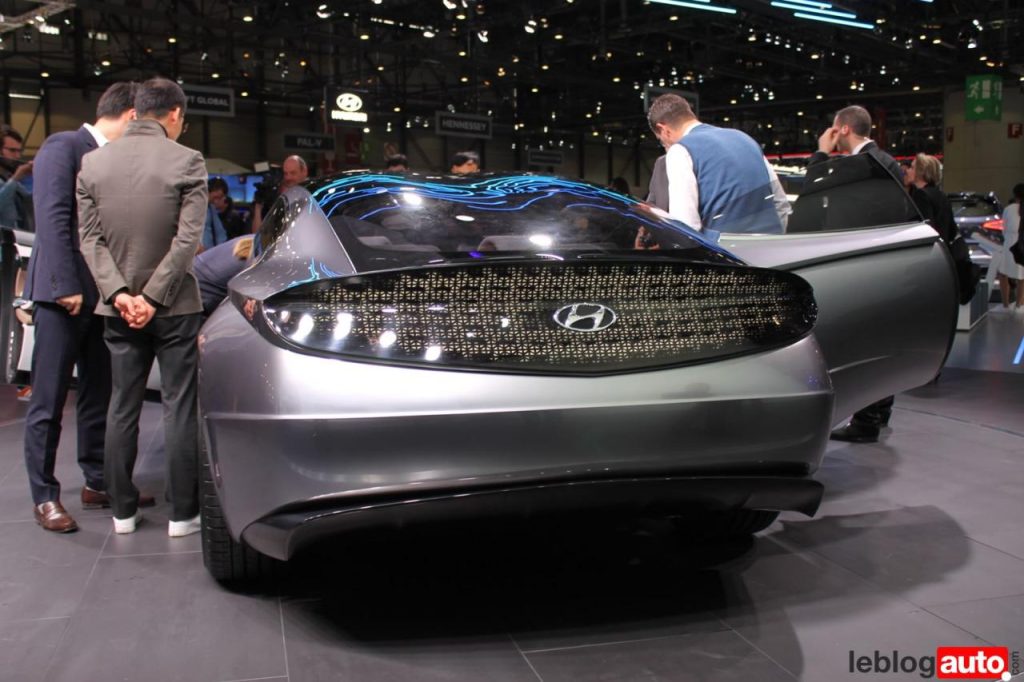 hd-genve_2018_live_hyundai_le_fil_rouge_concept_video_1-12