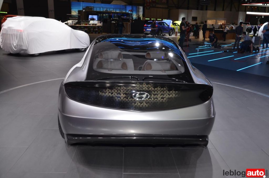 hd-genve_2018_live_hyundai_le_fil_rouge_concept_video_1-15