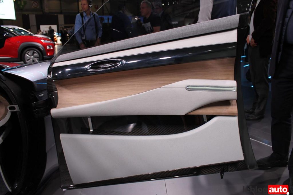 hd-genve_2018_live_hyundai_le_fil_rouge_concept_video_1-2