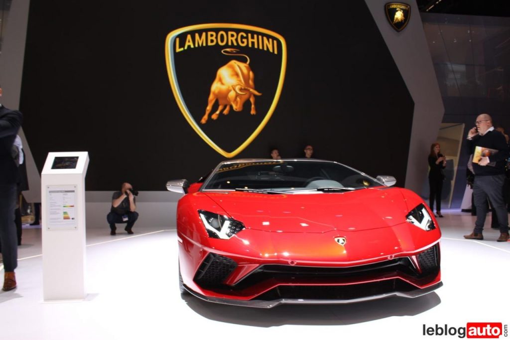 hd-genve_2018_live_lamborghini_huracn_performante_spyder_2-2