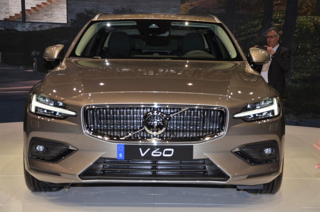 hd-genve_2018_live_volvo_v60_1-19