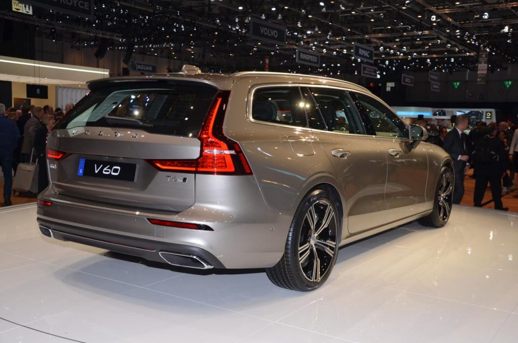 hd-genve_2018_live_volvo_v60_1-24