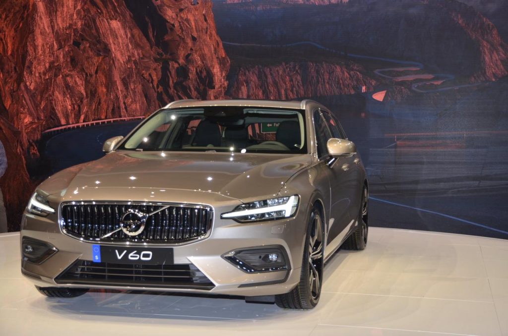 hd-genve_2018_live_volvo_v60_1-27