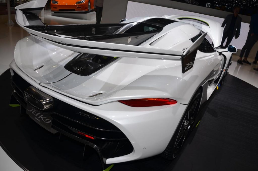 hd-genve_2019_live_koenigsegg_jesko_1-13