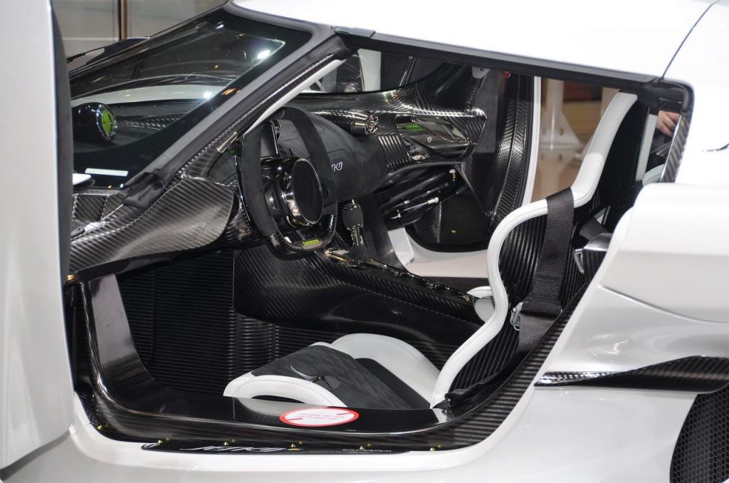 hd-genve_2019_live_koenigsegg_jesko_1-2