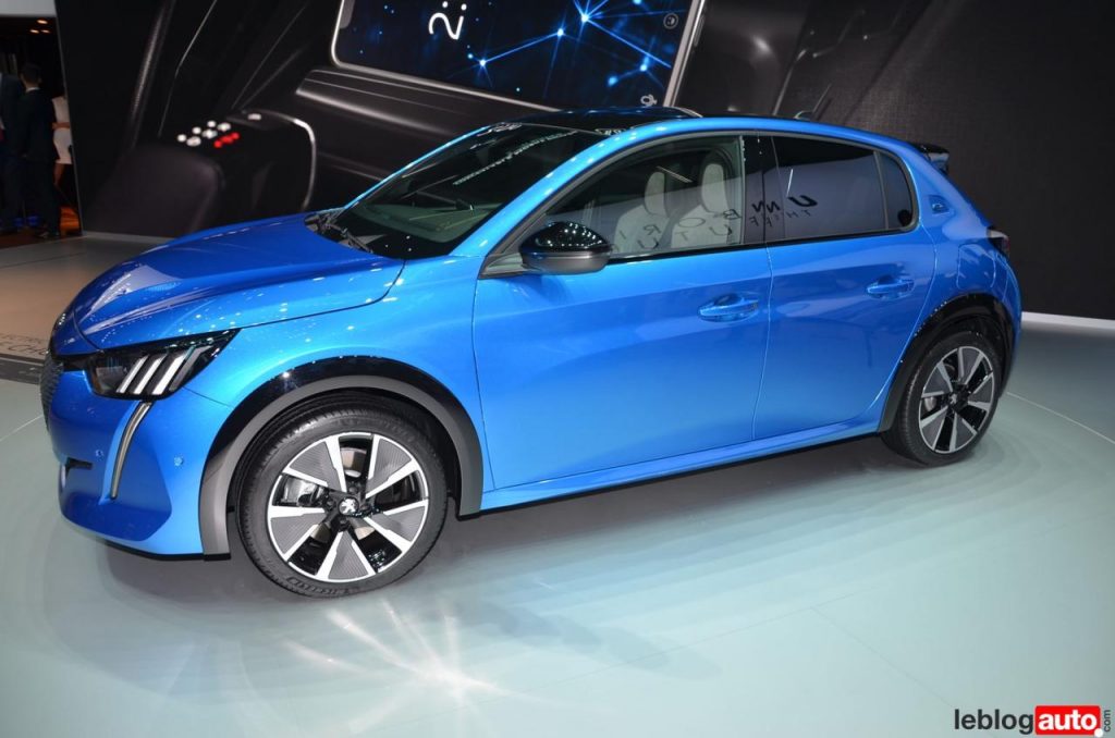 hd-genve_2019_live_peugeot_208_1-10