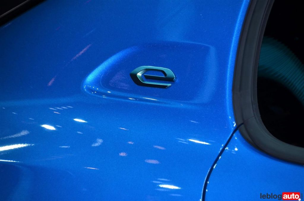 hd-genve_2019_live_peugeot_208_1-15