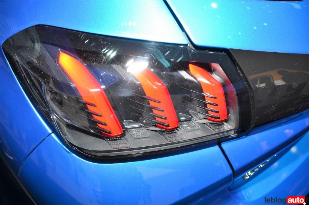 hd-genve_2019_live_peugeot_208_1-2