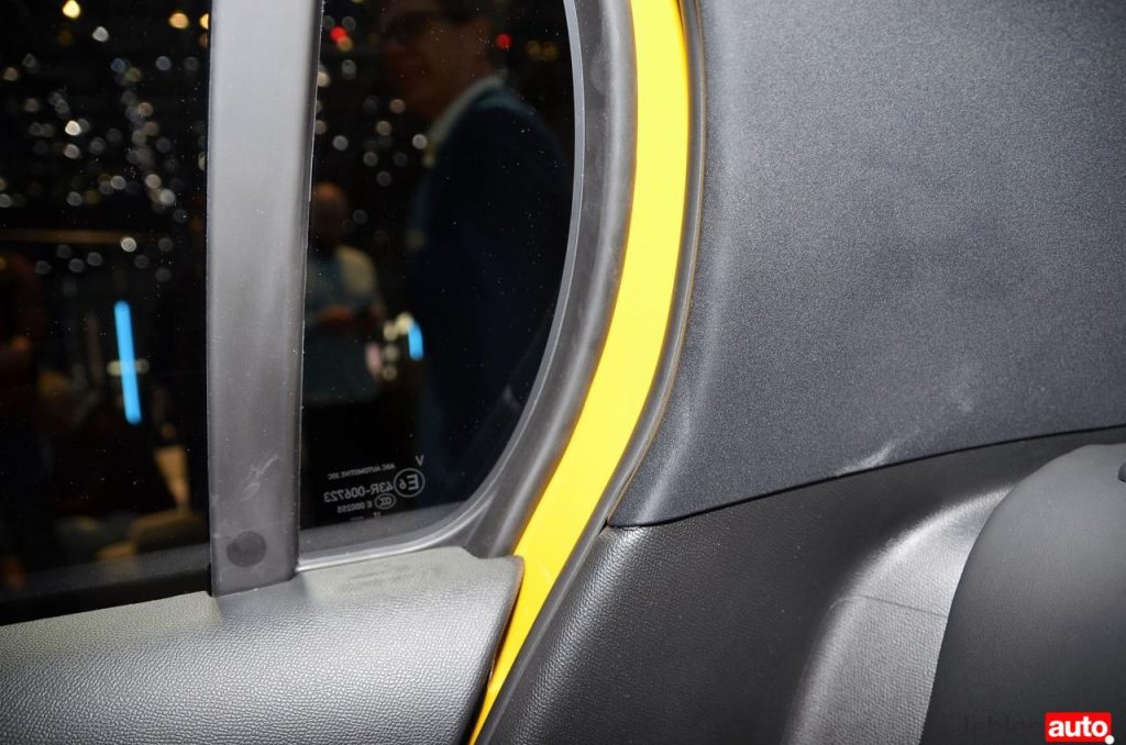 hd-genve_2019_live_peugeot_208_2-12