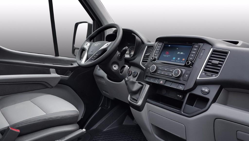 hd-hanovre_2016_hyundai_h350_fcv_concept_1-2