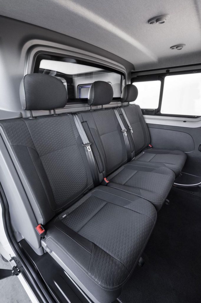 hd-hanovre_2016_opel_vivaro_sport_1-1