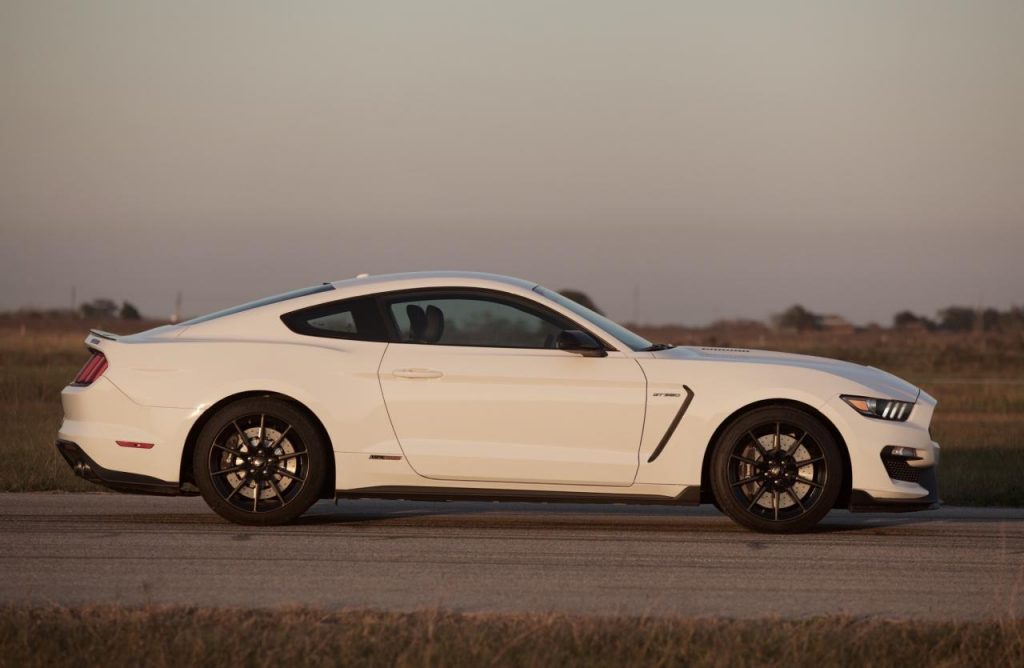hd-hennessey_bichonne_la_ford_mustang_shelby_gt350_1-2