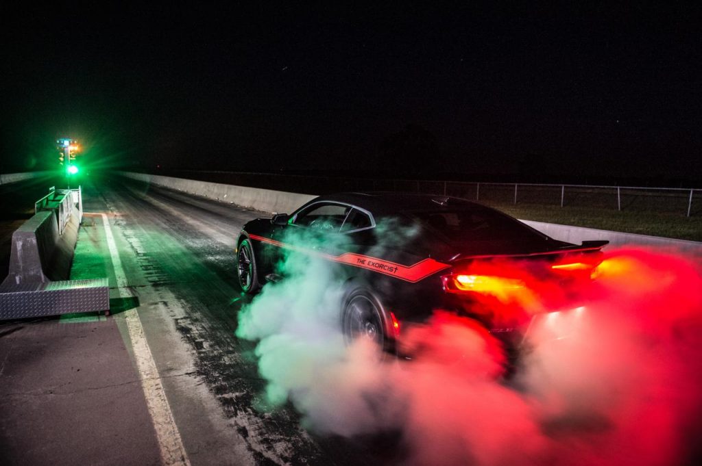hd-hennessey_camaro_zl1_the_exorcist_prte_en_dcoudre_avec_la_demon_1-4