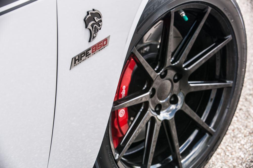 hd-hennessey_et_la_dodge_challenger_hellcat_1-1