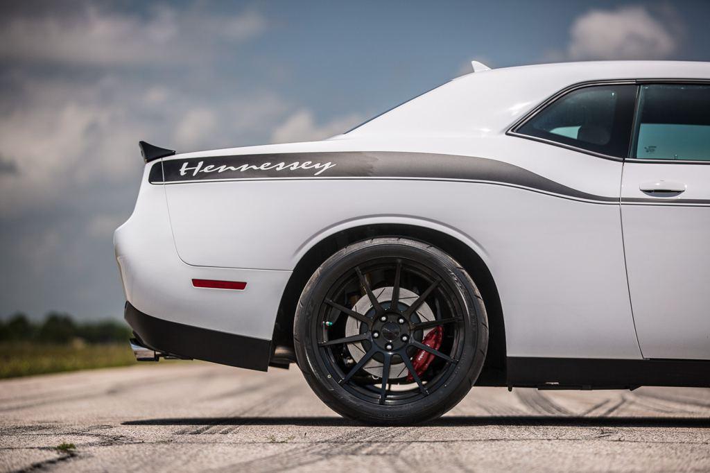 hd-hennessey_et_la_dodge_challenger_hellcat_1-5