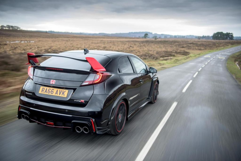 hd-honda_civic_type_r_black_edition_chant_du_cygne_1-3