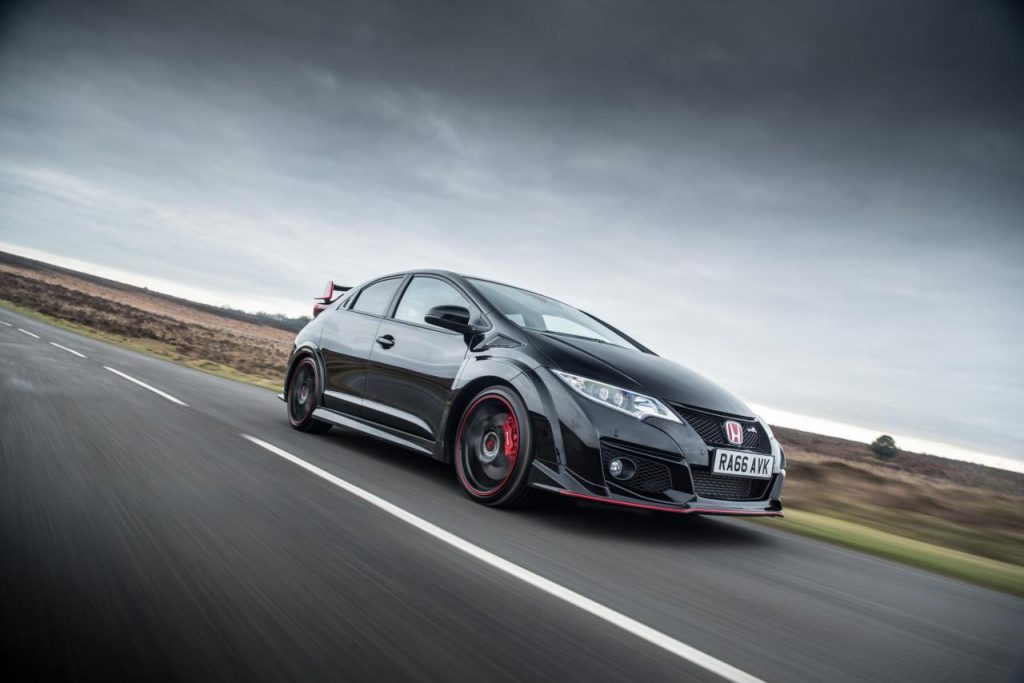 hd-honda_civic_type_r_black_edition_chant_du_cygne_1-4