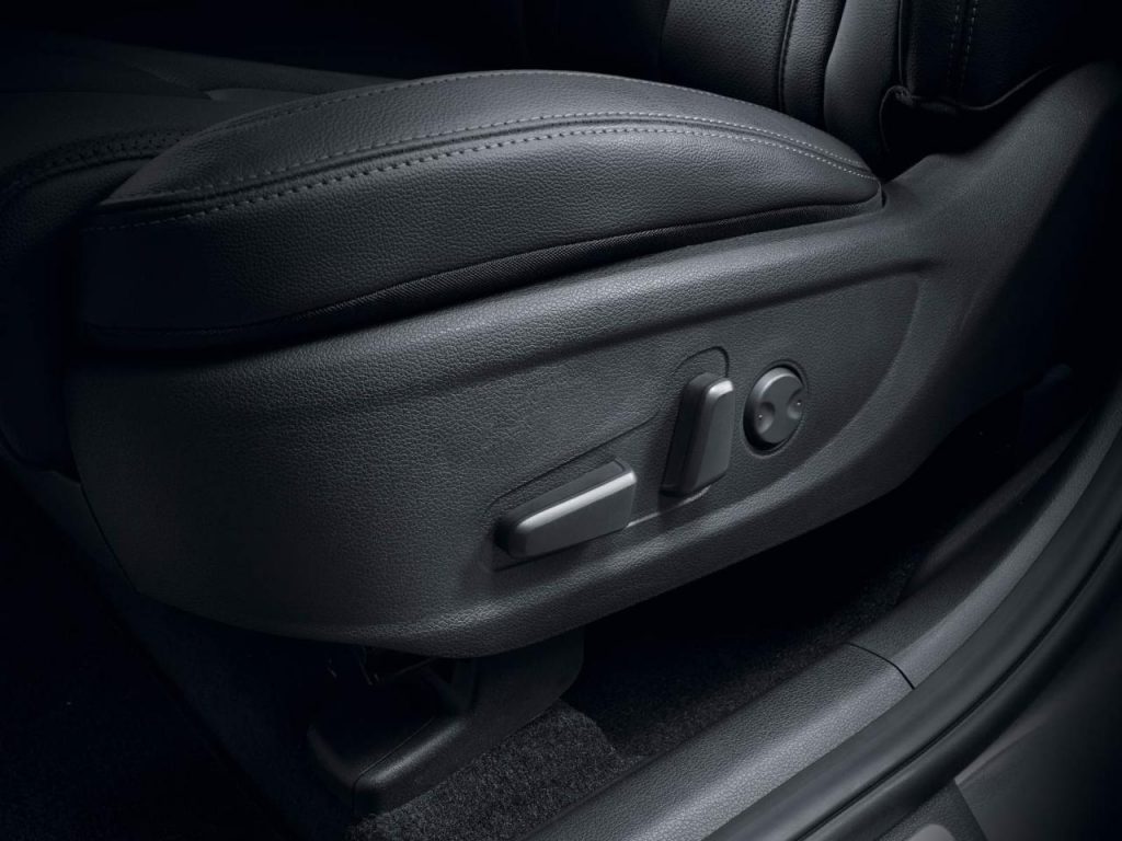 hd-hyundai_santa_fe_monte_en_gamme_3-100