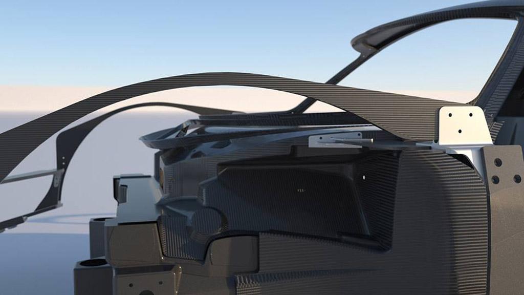 hd-james_glickenhaus_montre_la_coque_de_la_scg_003_1