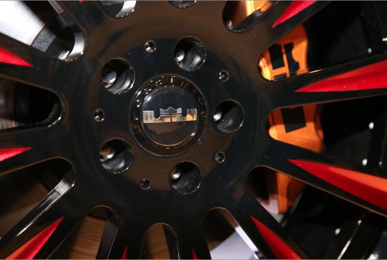 hd-k900_king_james_edition_modle_unique_aux_enchres_1