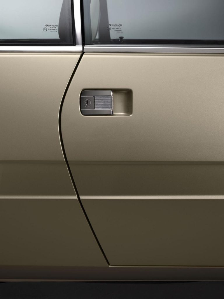 hd-la_bmw_garmisch_de_bertone_et_par_gandini_recre_1-51