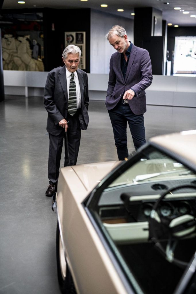 hd-la_bmw_garmisch_de_bertone_et_par_gandini_recre_1-8