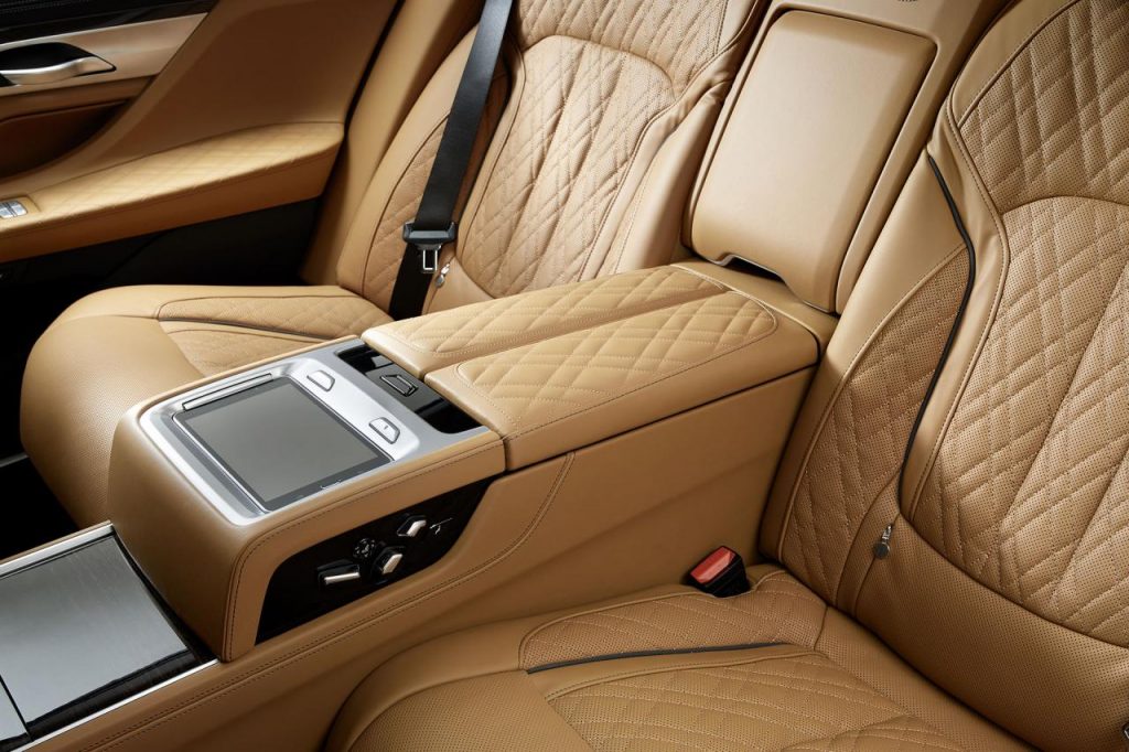 hd-la_bmw_srie_7_s_aligne_sur_le_x7_1-11