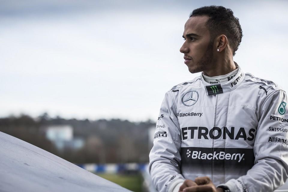 hd-la_compromission_du_jour_lewis_hamilton_liquid_et_metal_1-3