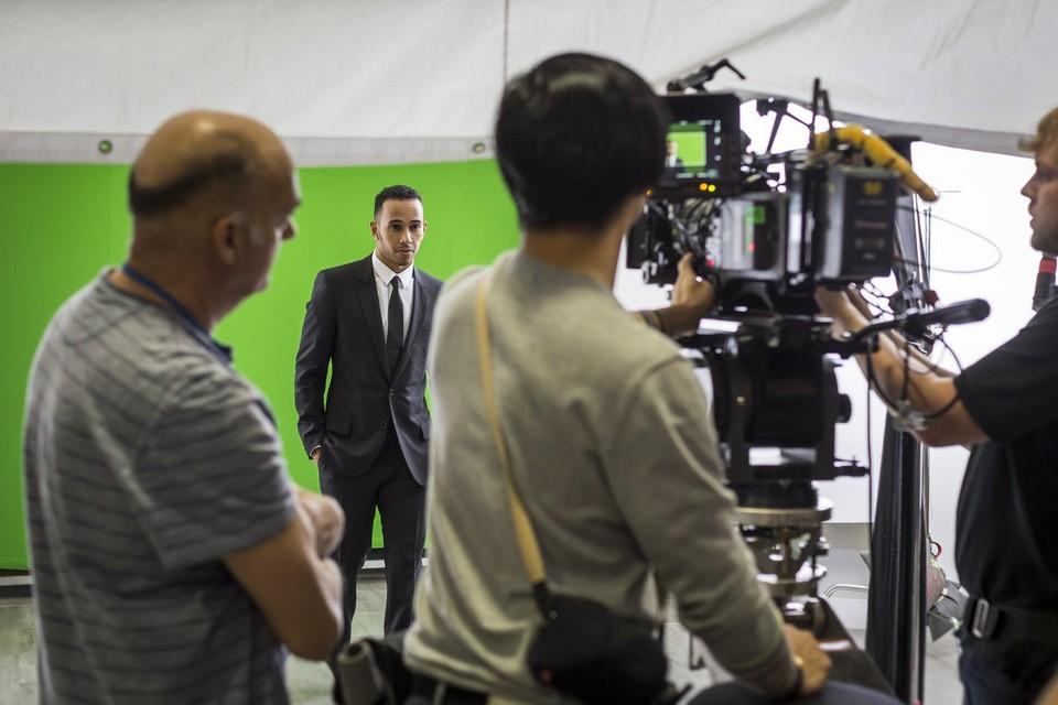 hd-la_compromission_du_jour_lewis_hamilton_liquid_et_metal_1-8