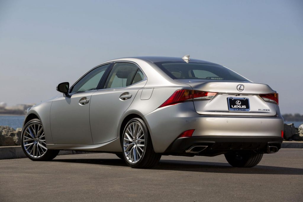 hd-la_lexus_is_restyle_arrive_sur_le_march_1-13