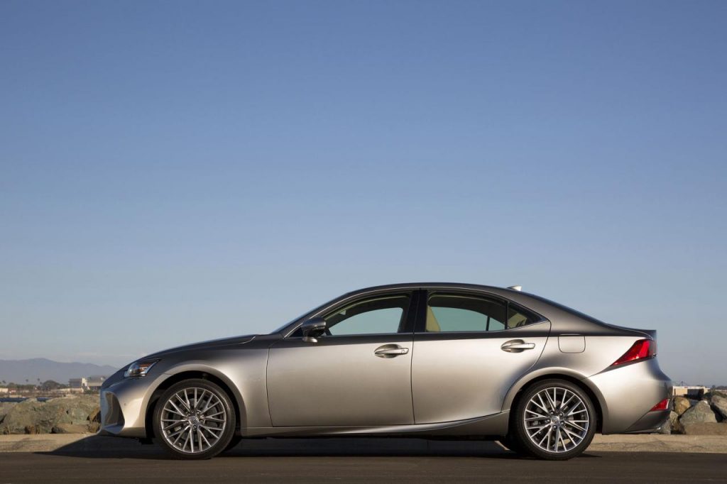 hd-la_lexus_is_restyle_arrive_sur_le_march_1-14