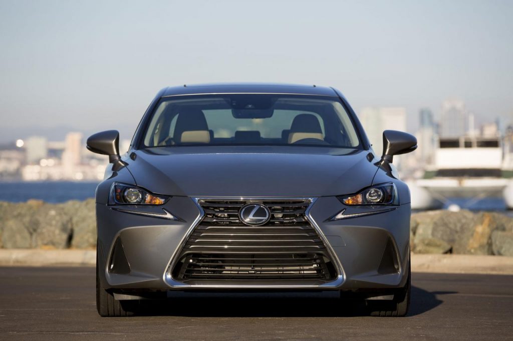 hd-la_lexus_is_restyle_arrive_sur_le_march_1-15