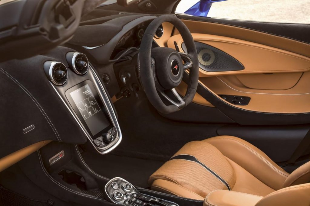 hd-la_mclaren_570s_se_dcouvre_pour_devenir_spider_1-11