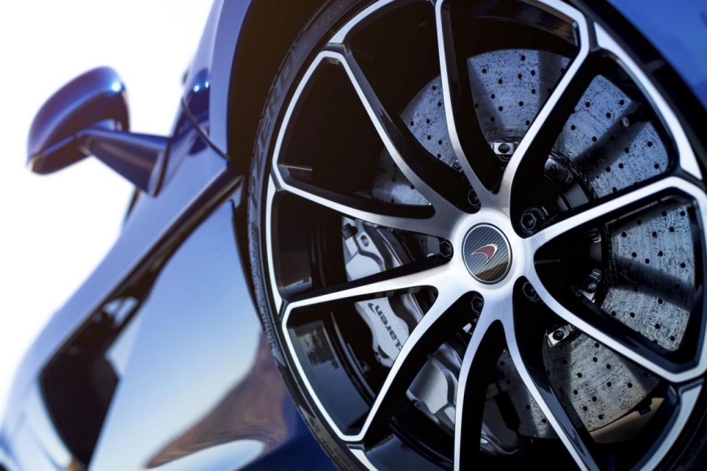 hd-la_mclaren_570s_se_dcouvre_pour_devenir_spider_1-12