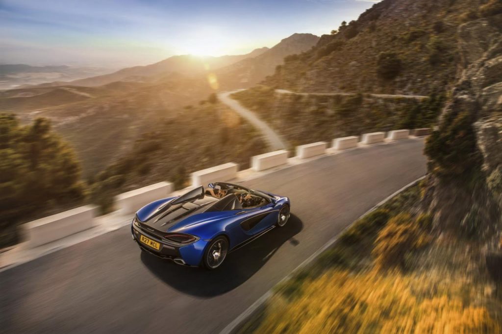 hd-la_mclaren_570s_se_dcouvre_pour_devenir_spider_1-4