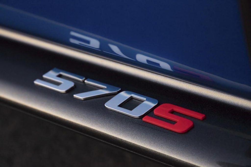 hd-la_mclaren_570s_se_dcouvre_pour_devenir_spider_1-5