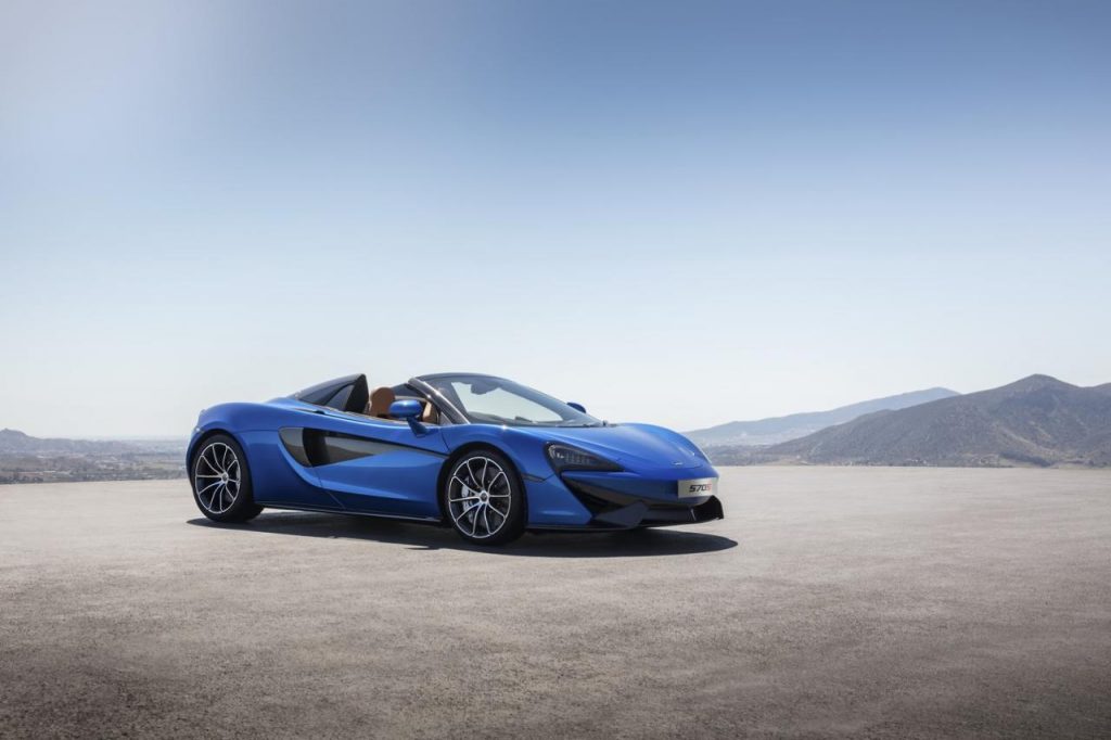 hd-la_mclaren_570s_se_dcouvre_pour_devenir_spider_1-7