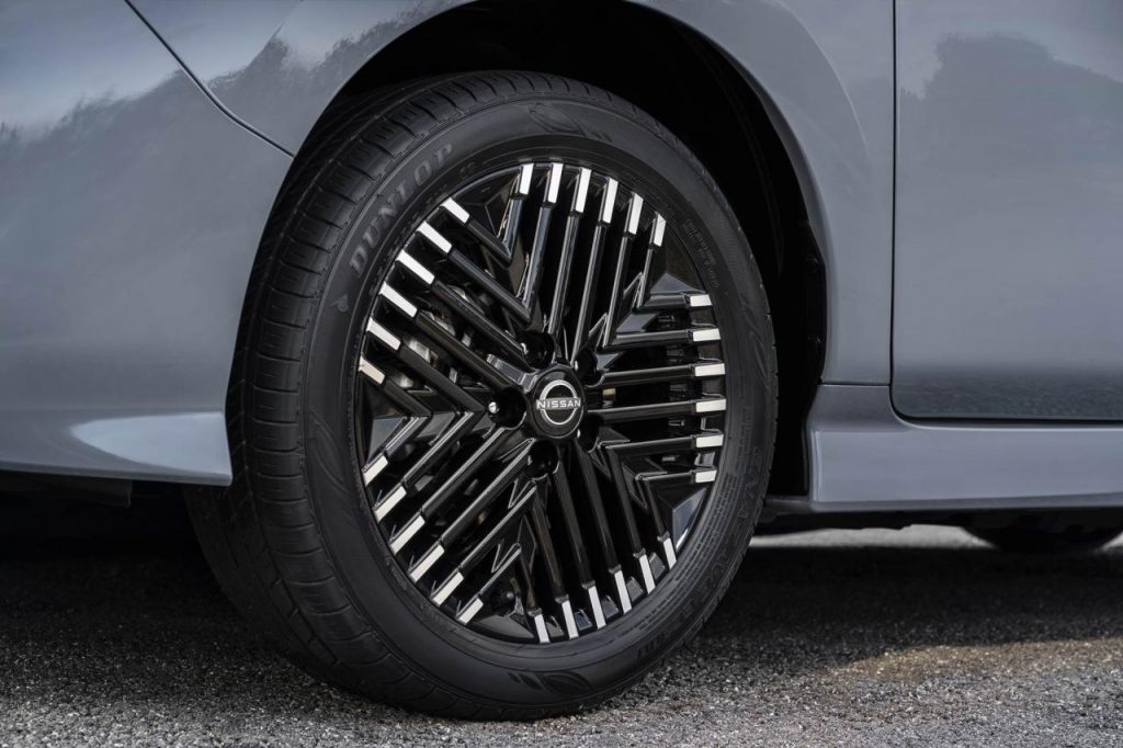 hd-la_nissan_leaf_n_volue_pas_techniquement_pour_2022_1-7