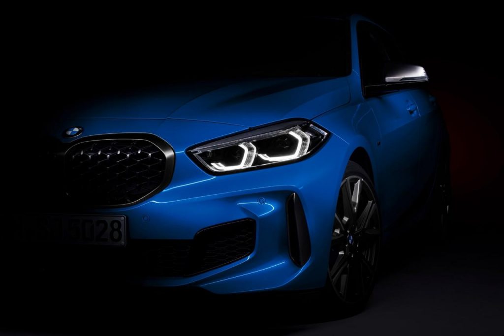 hd-la_nouvelle_bmw_srie_1_commence_son_effeuillage_1