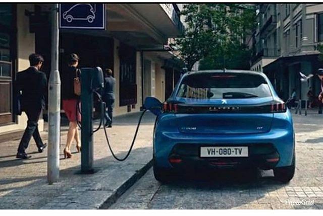 hd-la_nouvelle_peugeot_208_prend_la_fuite_1-1