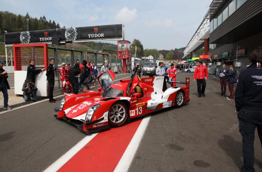 hd-la_rebellion_r_one_revet_ses_couleurs_1-4