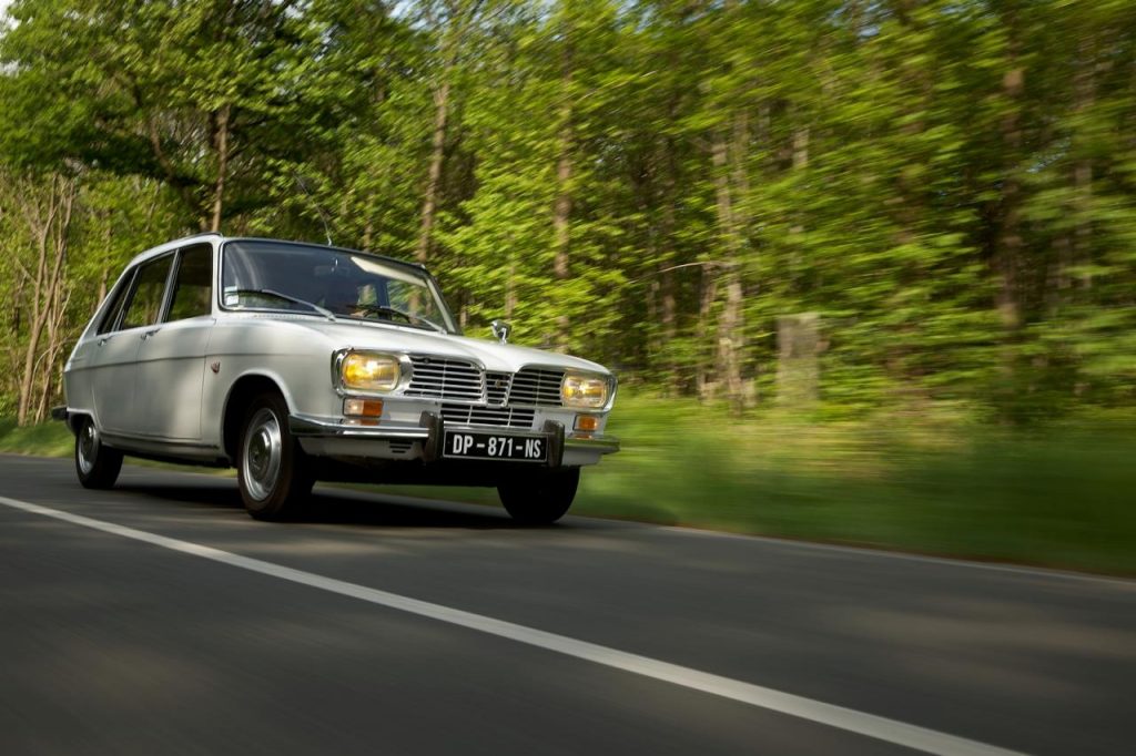 hd-la_renault_16_fte_ses_cinquante_ans_1-12